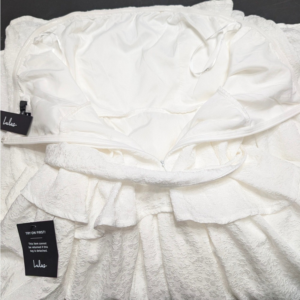 Lulus Truly Marvelous White Jacquard Strapless Tiered Midi Dress Size M NWT - Picture 6 of 9